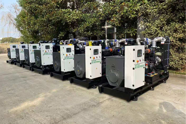 快來看看原來柴油發電機組要根據季節的變化定期保養.jpg